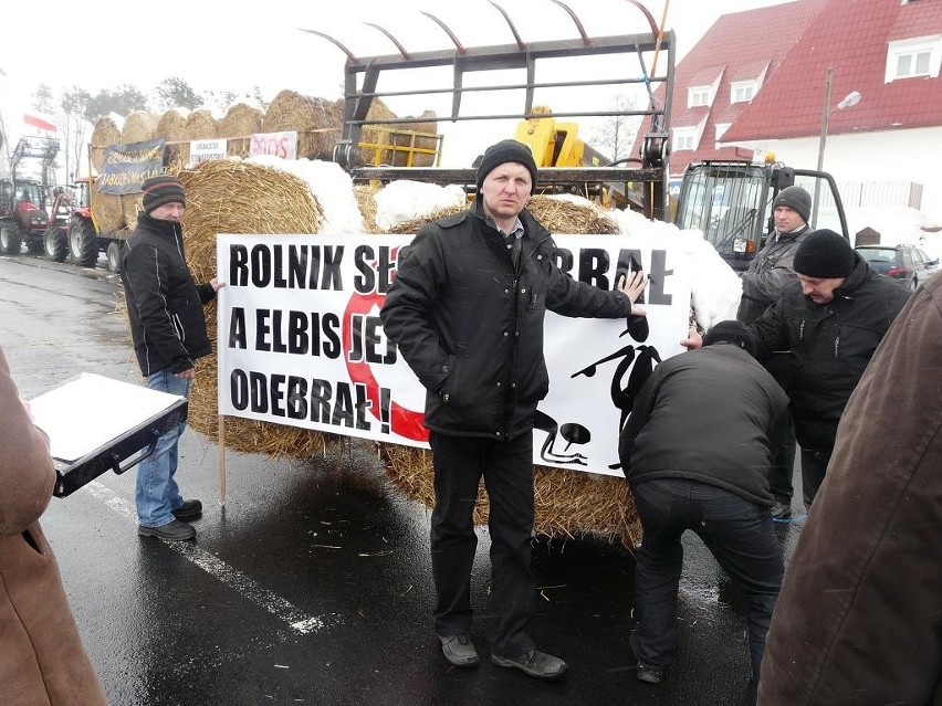 Producenci biomasy zablokowali krajową &quot;ósemkę&quot;
