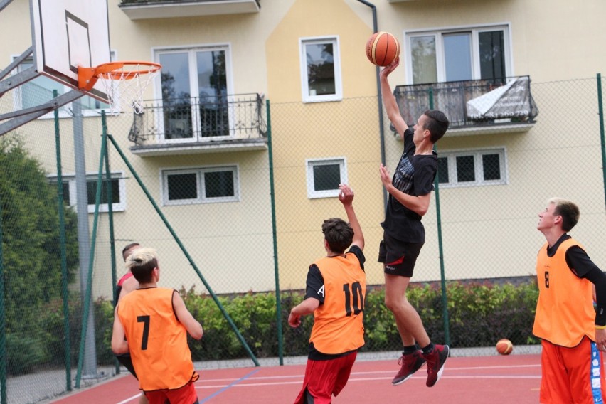 Turniej Trio Basket z okazji 8. urodzin złotowskiego Orlika