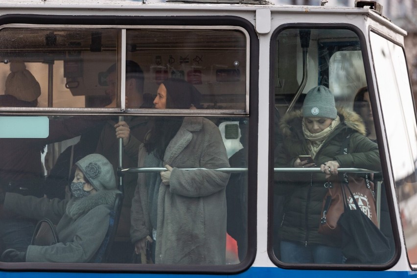 Na czas ferii wprowadzono nowe rozkłady jazdy. Pasażerowie...