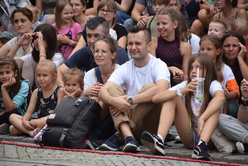 Festiwal OFCA trwa w najlepsze. Oleśnicki Festiwal Cyrkowo-Artystyczny dzień 2. Zobaczcie zdjęcia z soboty na festiwalu!