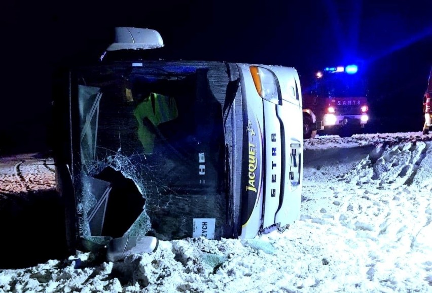 Wypadek pod Wrocławiem. Autobus z pracownikami Amazona...