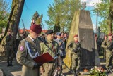 Obchody rocznicy zakończenia II wojny światowej na cmentarzu w Tomaszowie [ZDJĘCIA]