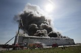 Wólka Kosowska: Prokuratorzy dopiero na początku czerwca zbadają zgliszcza hali po pożarze