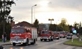 Gmina Zbąszyń: Dzień Strażaka 2021. Armia św. Floriana świętuje - wozy strażackie przejechały ulicami miasta [Zdjęcia - 4 maja 2021]