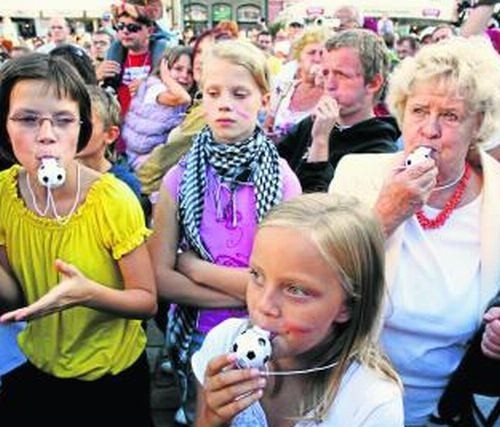 Poznaniacy odgwizdali początek wielkiego odliczania...