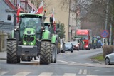 Protest rolników - Rawicz 2022. Rolnicy przejechali przez miasto. Korki w samym centrum Rawicza [ZDJĘCIA]