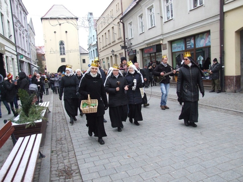 Podobnie, jak w wielu miejscowościach w Polsce, tak i...