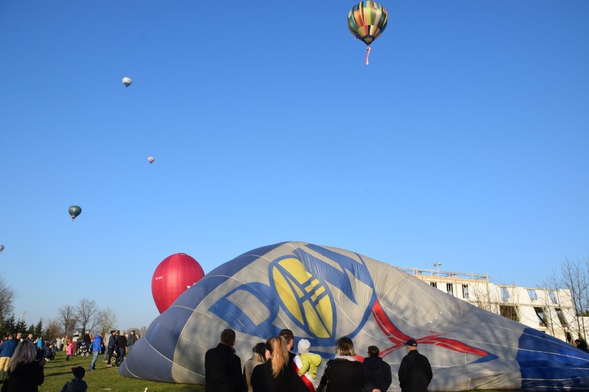 Balony nad Tarnowem na Święto Niepodległości [ZDJĘCIA]
