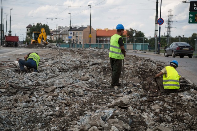 Remont prac na ul. Na Zjeździe ma potrwać do 10 października br. Koszt wszystkich robót  zamknie się kwotą blisko 12 milionów złotych