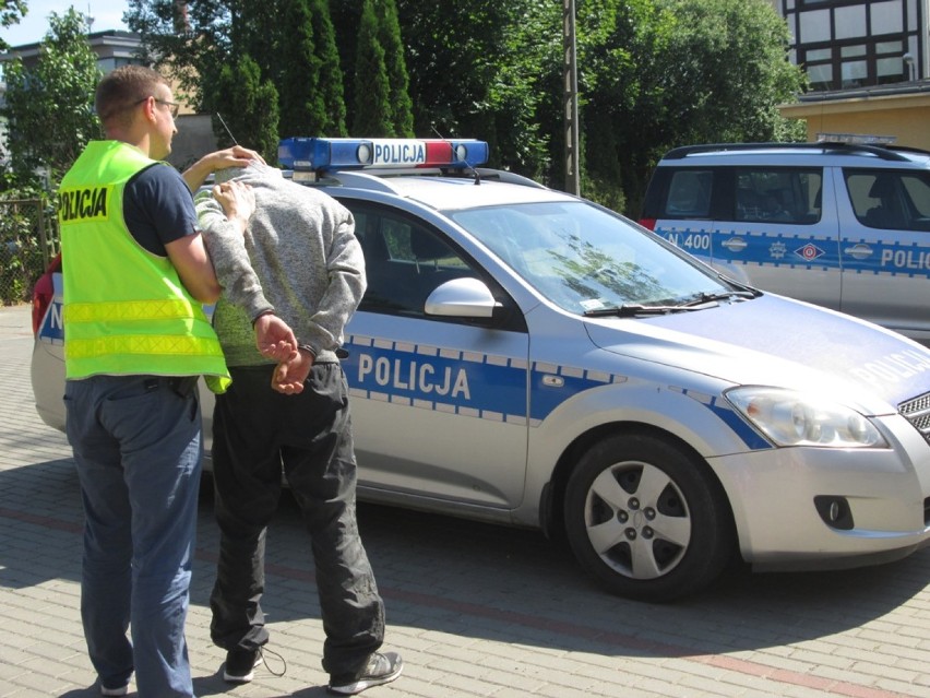 Gmina Pruszcz Gdański: Po pościgu policjanci zatrzymali dwóch włamywaczy