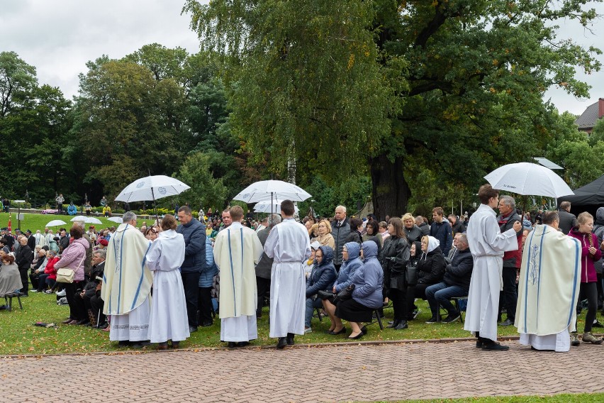 Tłumy na uroczystościach odpustowych w dębowieckiej bazylice [ZDJĘCIA]