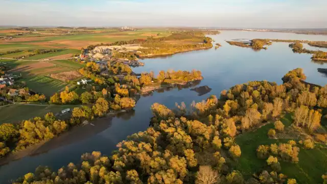 Zachodnią część Jeziora Nyskiego znają głównie wędkarze, a szkoda, bo to absolutnie wyjątkowe miejsce.