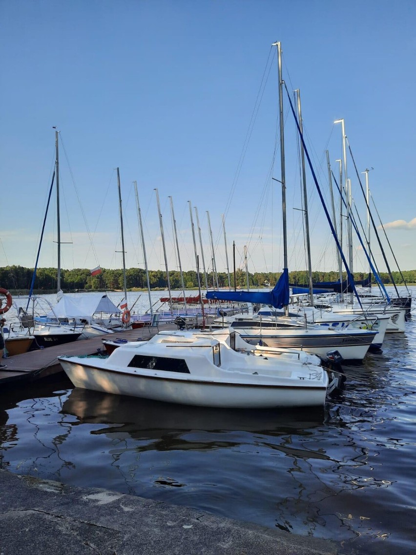 Obozy żeglarskie na wodach Jeziora Berzyńskiego