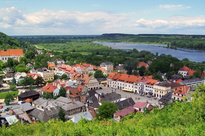 4. Kazimierz Dolny

Niezwykle urokliwe miasto, którego...