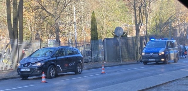 Groźne potrącenie w Gdyni. 73-latek w ciężkim stanie trafił do szpitala. Zatrzymany kierowca był pod wpływem alkoholu