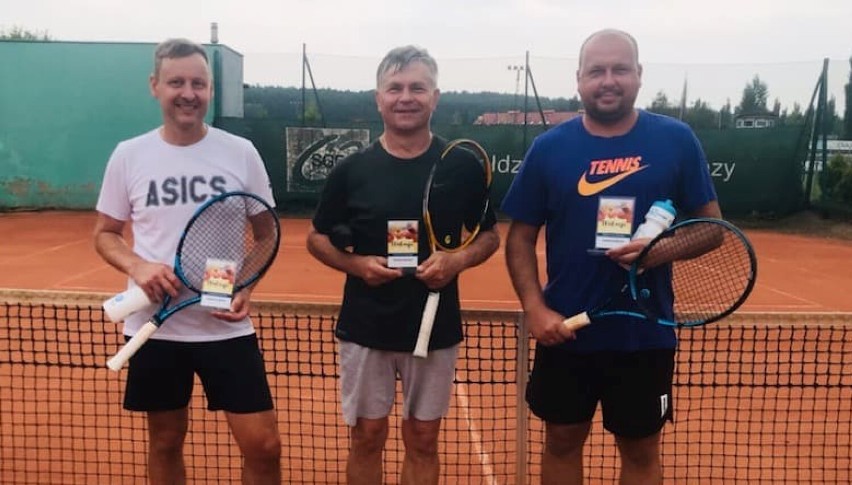 Zwycięscy turnieju tenisowego Waldemar Olszowski,  Andrzej...
