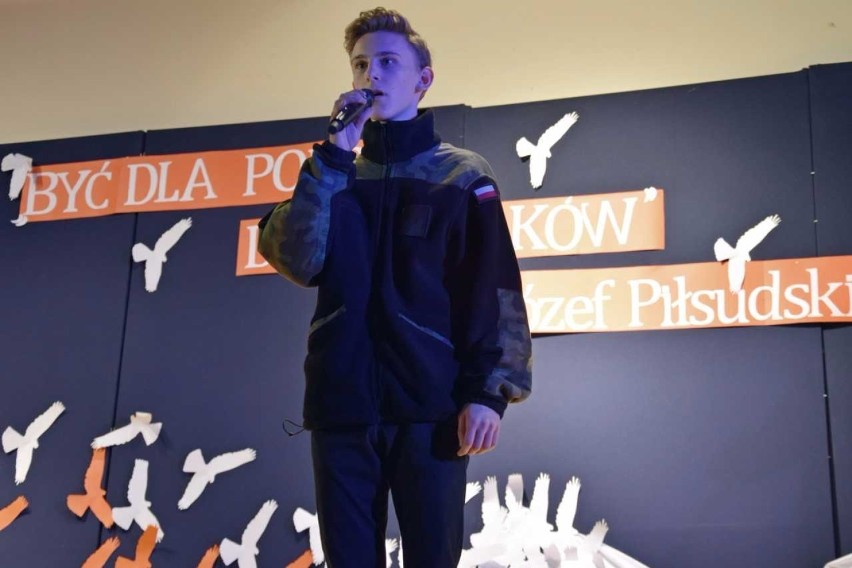 Uczniowie z powiatu malborskiego śpiewali piosenki patriotyczne