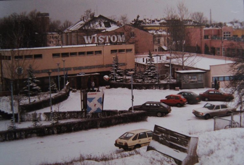 Zakłady Wistom w Tomaszowie Mazowieckim na zdjęciach z lat 90. [ZDJĘCIA]