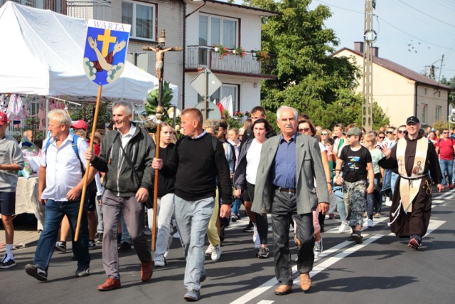 Tak ponad 200 warcian pielgrzymowało do Księżnej Sieradzkiej w Charłupi Małej