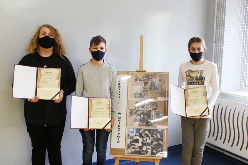 Trzy pierwsze miejsca w konkursie "Zawodowcy w obiektywie" zajęli uczniowie szkoły w Kwileniu
