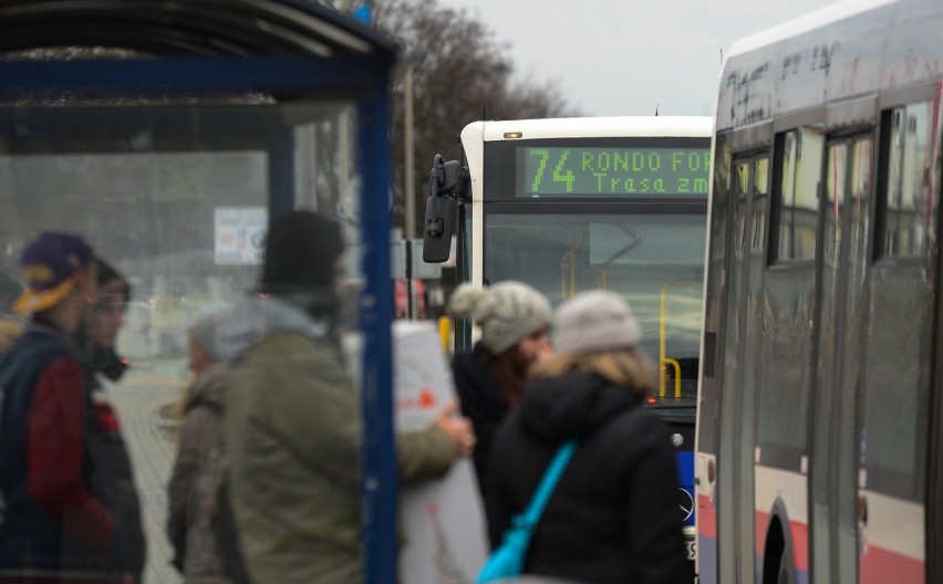 Autobusy linii nr 61 w godzinach 11:30-14:30 zostaną...