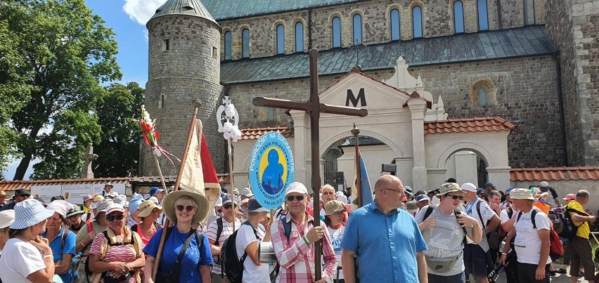 Przez Tum przeszła 41. Płocka Piesza Pielgrzymka. Parafianie...