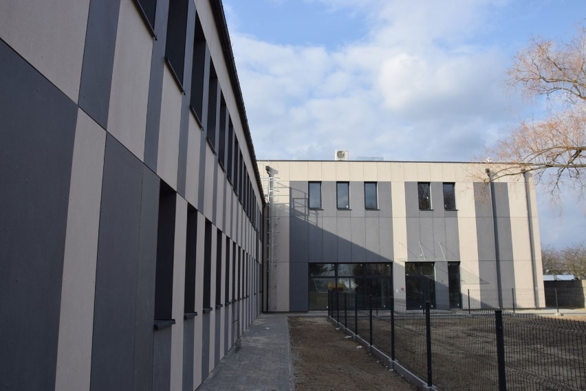 Nowa szkoła muzyczna w Wieluniu na ukończeniu ZDJĘCIA