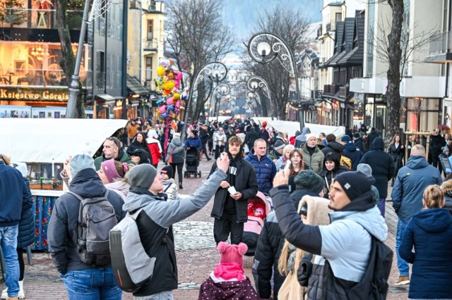 Zakopane w czasie świąt Bożego Narodzenia znów wypełniło się turystami