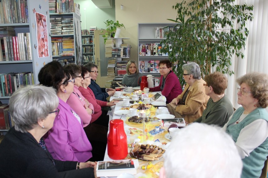 Marcowe spotkania Dyskusyjnych Klubów Książki w Inowrocławiu [zdjęcia]