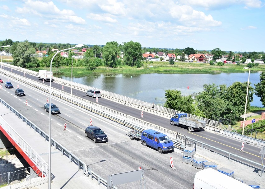 Można już jeździć autem po obu malborskich mostach [ZDJĘCIA]. Kolejna zmiana organizacji ruchu