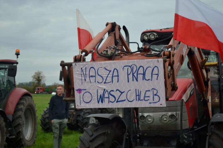 Protest rolników w Budzyniu. Blokowali krajową ,,jedenastkę", bo sprzeciwiają się ,,Piątce dla zwierząt"!