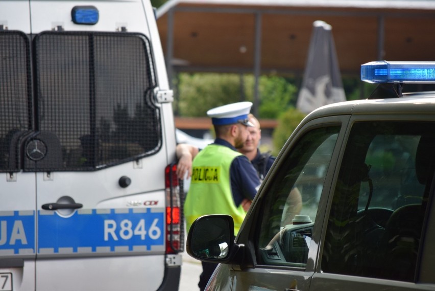 Częstochowa. Eksplozja furgonetki z gazem. Policja czeka na...