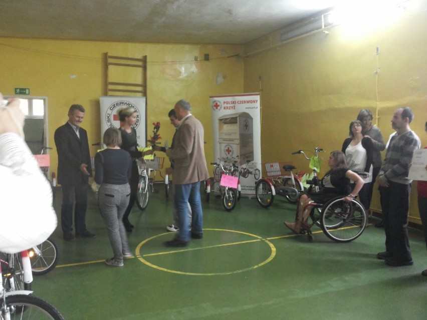 PCK w Radomsku rozdaje rowerki rehabilitacyjne