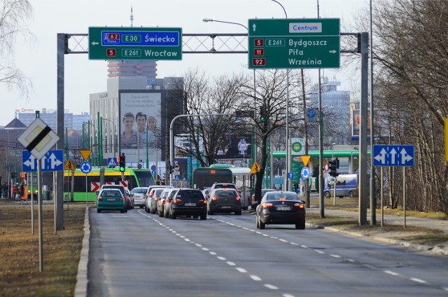 Korki w Poznaniu: Jak wygląda sytuacja w mieście? [MAPY]