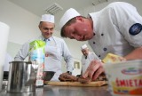 Wojciech Szczurek gotował z uczniami. Konkurs gastronomiczny w ZSHG w Gdyni  [ZDJĘCIA]