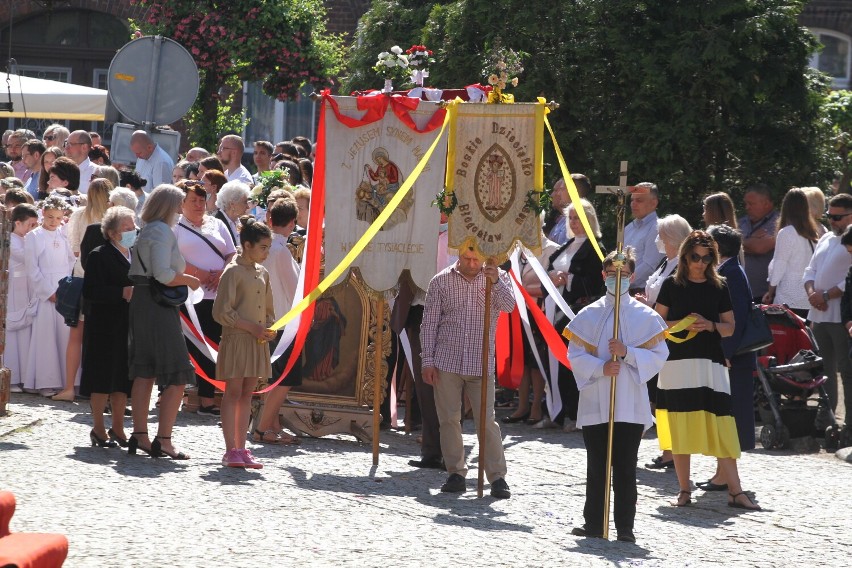 Procesja Bożego Ciała w parafii pw. Najświętszej Maryi Panny w Wolsztynie