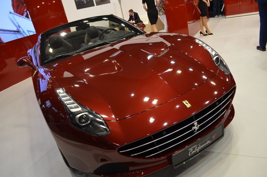 Ferrari California T z turbodoładowanym silnikiem V8, o mocy...