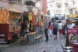 Food trucki w Kaliszu. Bary na kółkach na weekend zagoszczą na Głównym Rynku