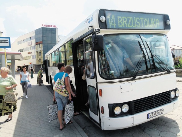 W wakacje jeździ mniej autobusów nr 8, 9, 6 i 13. Dobrze ma się linia nr 14