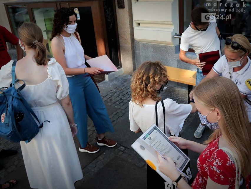 Akademia Morska w Szczecinie zaprosiła maturzystów na lody. Zobacz zdjęcia