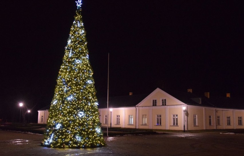 Iluminacje świąteczne w Końskich [ZDJĘCIA]