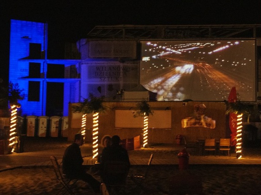 Światło i dźwięk na wilanowskiej plaży