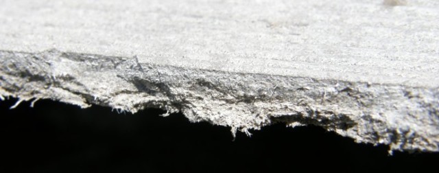 Azbestowe włókna