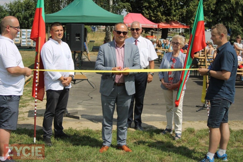 Oficjalne otwarcie boiska tomnicko-kobierskiego [ZDJĘCIA]                   