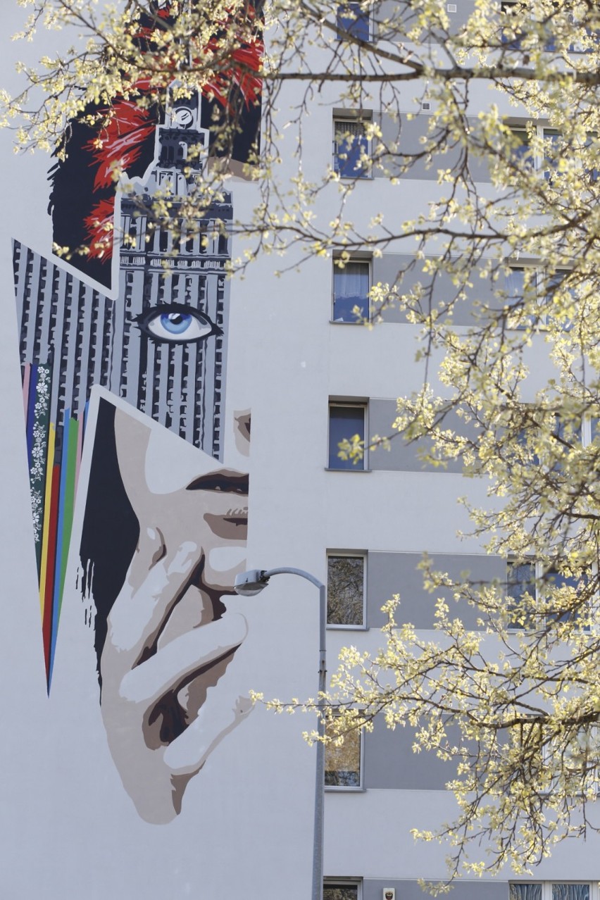 Mural dla Davida Bowiego w Warszawie. Podoba wam się?...