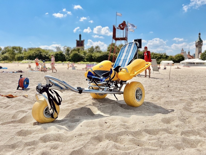 Sopot: Wszystkie plaże strzeżone ruszają 1 lipca. Ta najatrakcyjniejsza, już działająca, wygrała właśnie w rankingu dostępności