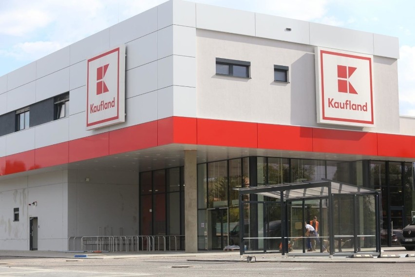 Budowa marketu Kaufland w Katowicach. 5.10.2020 

Zobacz...