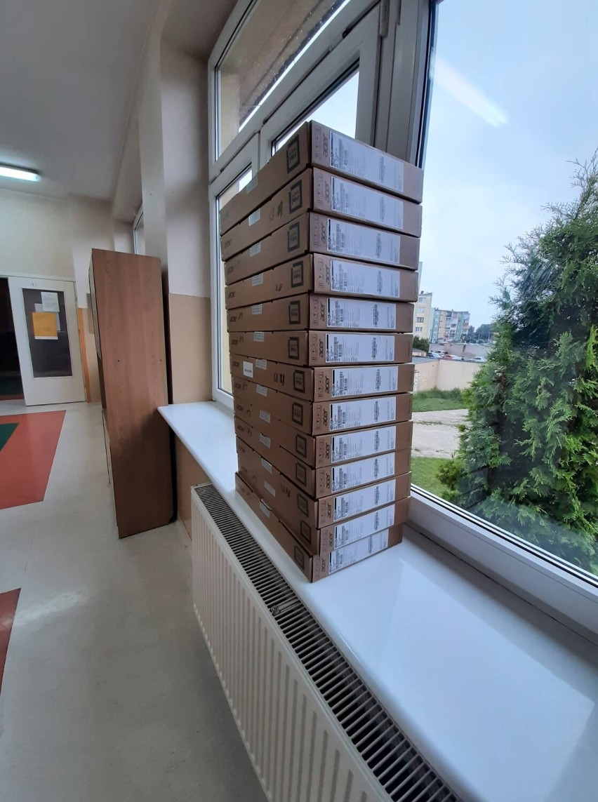 Uczniowie Szkoły Podstawowej nr 1 w Tomaszowie Maz. wygrali laptopy dla swojej szkoły
