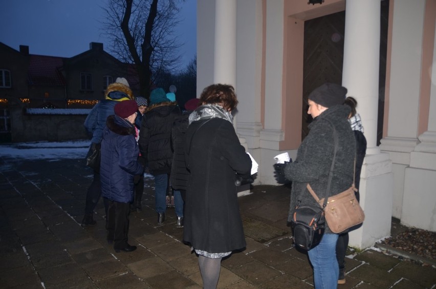 Kolędowanie w Kwilczu. Chcą pomóc Paulinie