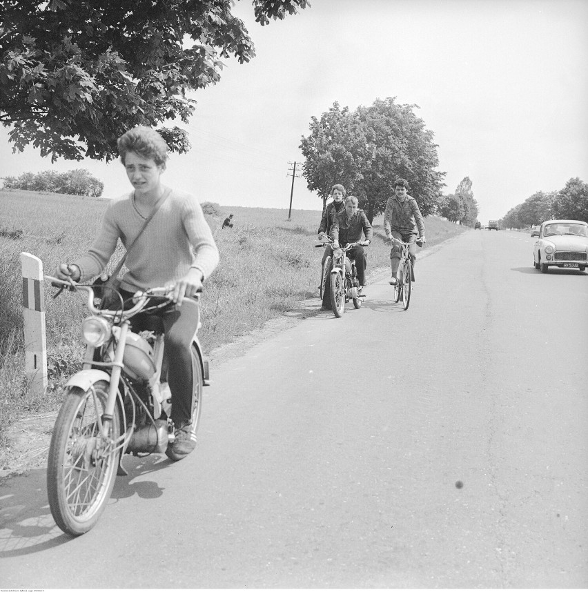 Jak wakacje, to przejażdżki i wycieczki rowerowe z rodziną...